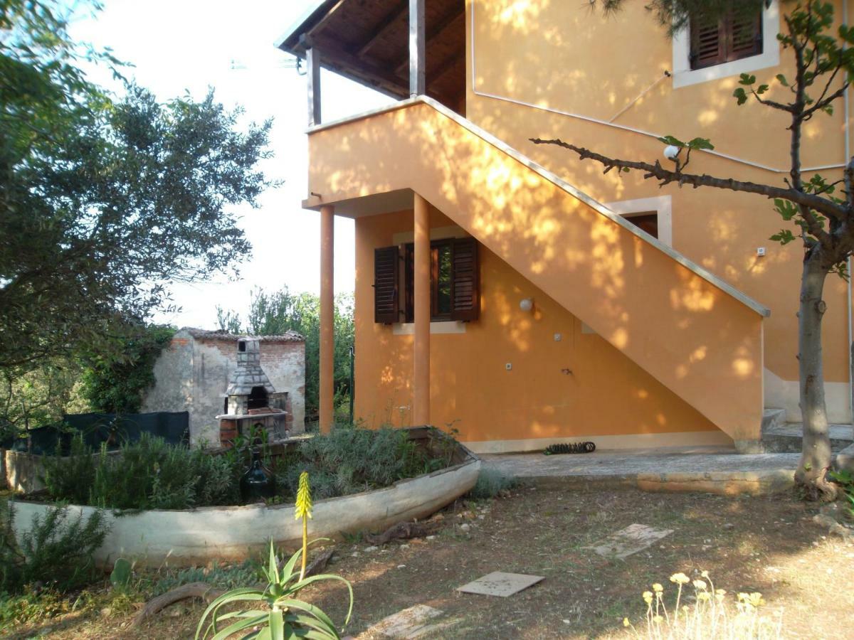 Hodak Apartment Nerezine Ngoại thất bức ảnh